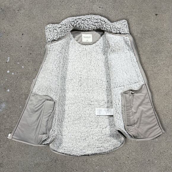 Women's Abercrombie & Fitch Sherpa Zip-Up Vest A&F Collection Size XS 18x24 - Picture 4 of 8